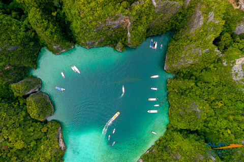 Phuket: Phi Phi Islands Premium Catamaran Tour Max 28 pax