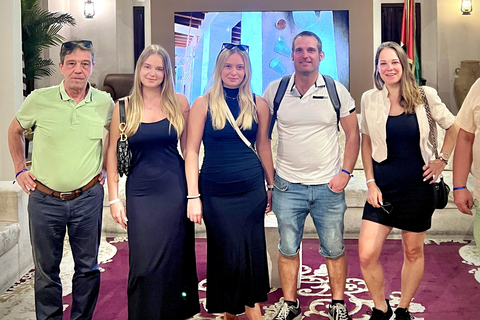 Dubai. Old Town,Museums,Markets,Street Food&Abra Boat Tour Shared Tour in Spanish