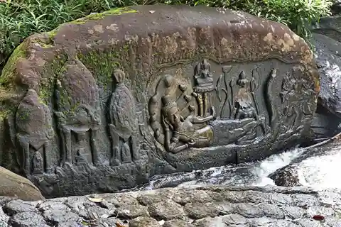 Siem Reap: Caminhada particular pelos templos de Kbal Spean e Banteay Srei