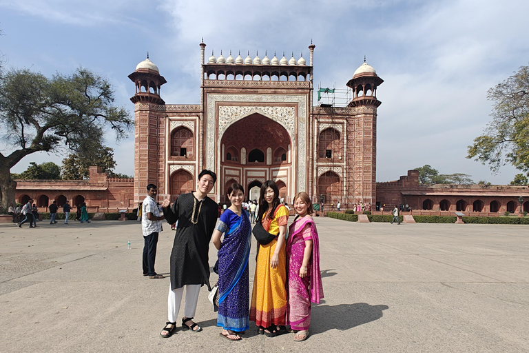 Agra: Sunrise Taj Mahal Tour with Skip-The-Line Entry Ticket Agra: Taj Mahal Express Entry Tour with Car, Tickets & Guide