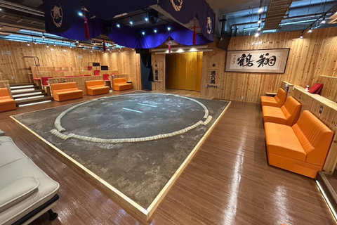 سابورو: تجربة عرض السومو مع الطعام الياباني والصور الفوتوغرافيةمقاعد كبار الشخصيات في الصف الأمام