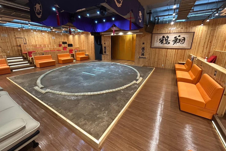 سابورو: تجربة عرض السومو مع الطعام الياباني والصور الفوتوغرافيةمقاعد كبار الشخصيات في الصف الأمام