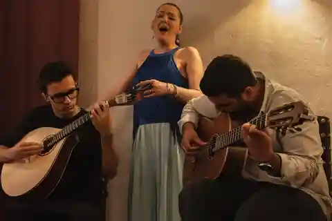 Lissabon: diner met fadoshow met de rijzende sterren van de fado