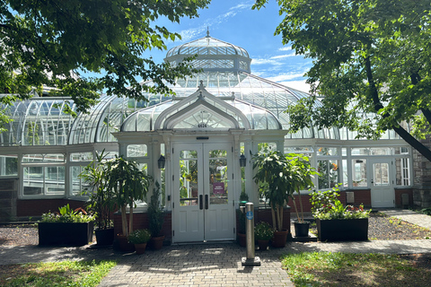 Montreal Private City Car Tour with Local Guide