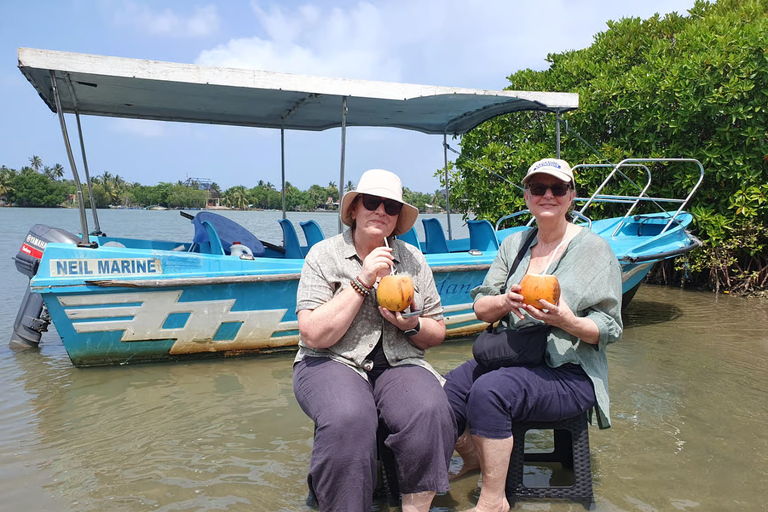Hamilton Canal Boat Sapari & Negombo Mangrove Sightseeing