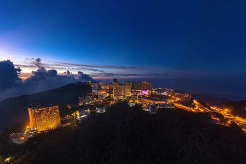 From Kuala Lumpur: Genting Highlands Day Trip with Cable Car