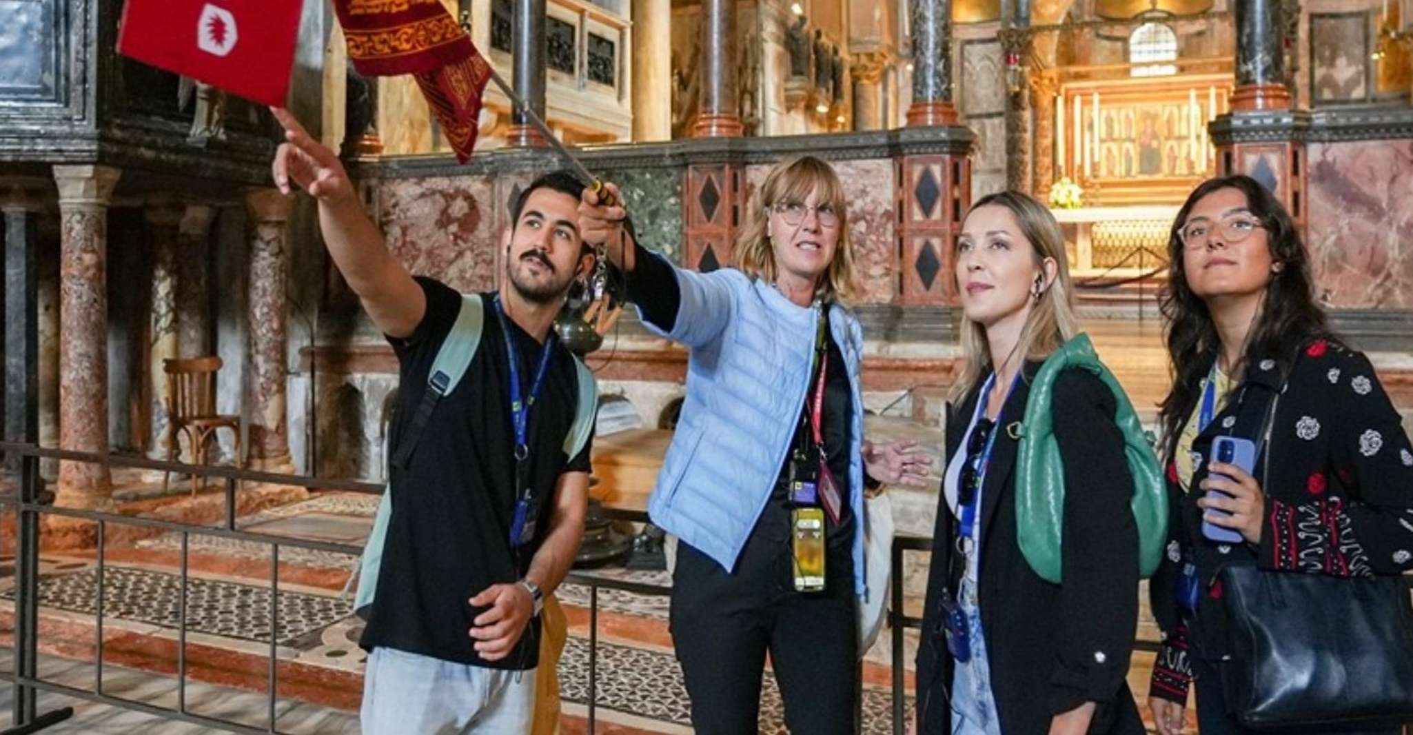 Venedig, Dogenpalast und St. Mark's Tour mit Gondola Ride - Hizvo