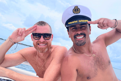 جولة بالقارب في غواتابي للمثليين