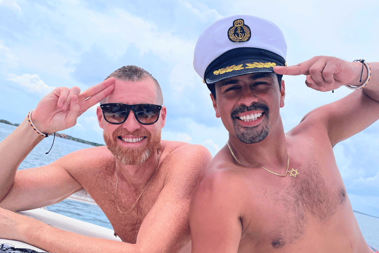 جولة بالقارب في غواتابي للمثليين