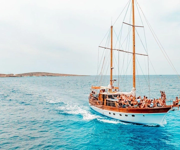 Malta: Giro di Comino in barca con tour guidato di Gozo in jeep