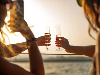 Alicante: 2-Hour Late Afternoon Catamaran Cruise