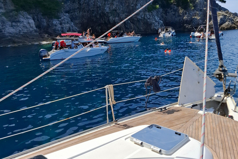 دوبروفنيك - جولة خاصة لمدة نصف يوم بالقارب الشراعي إلى جزر إلافيتي