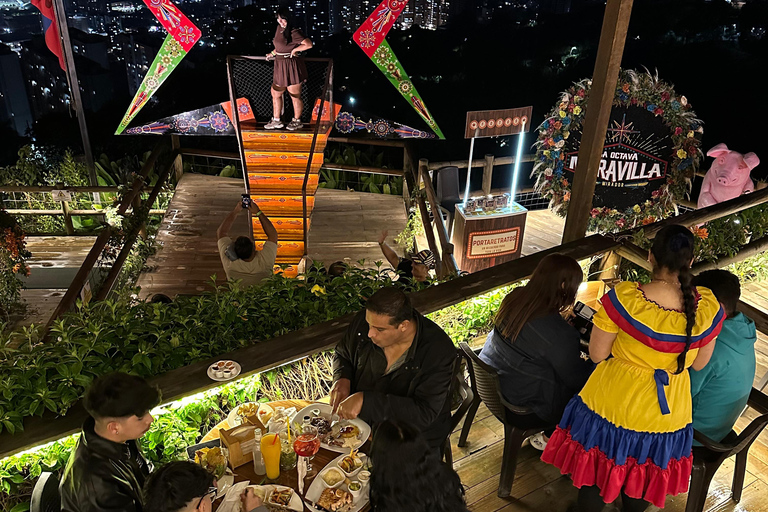 VIP Tour Mirador La Octava Maravilla: Transport, Show, and Drinks Included VIP Tour of the Eighth Wonder Viewpoint: Transport, Show, and Drinks Included