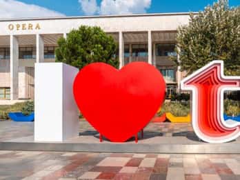 Tirana Stroll Tour, spacer i degustacja Qofte & Raki!