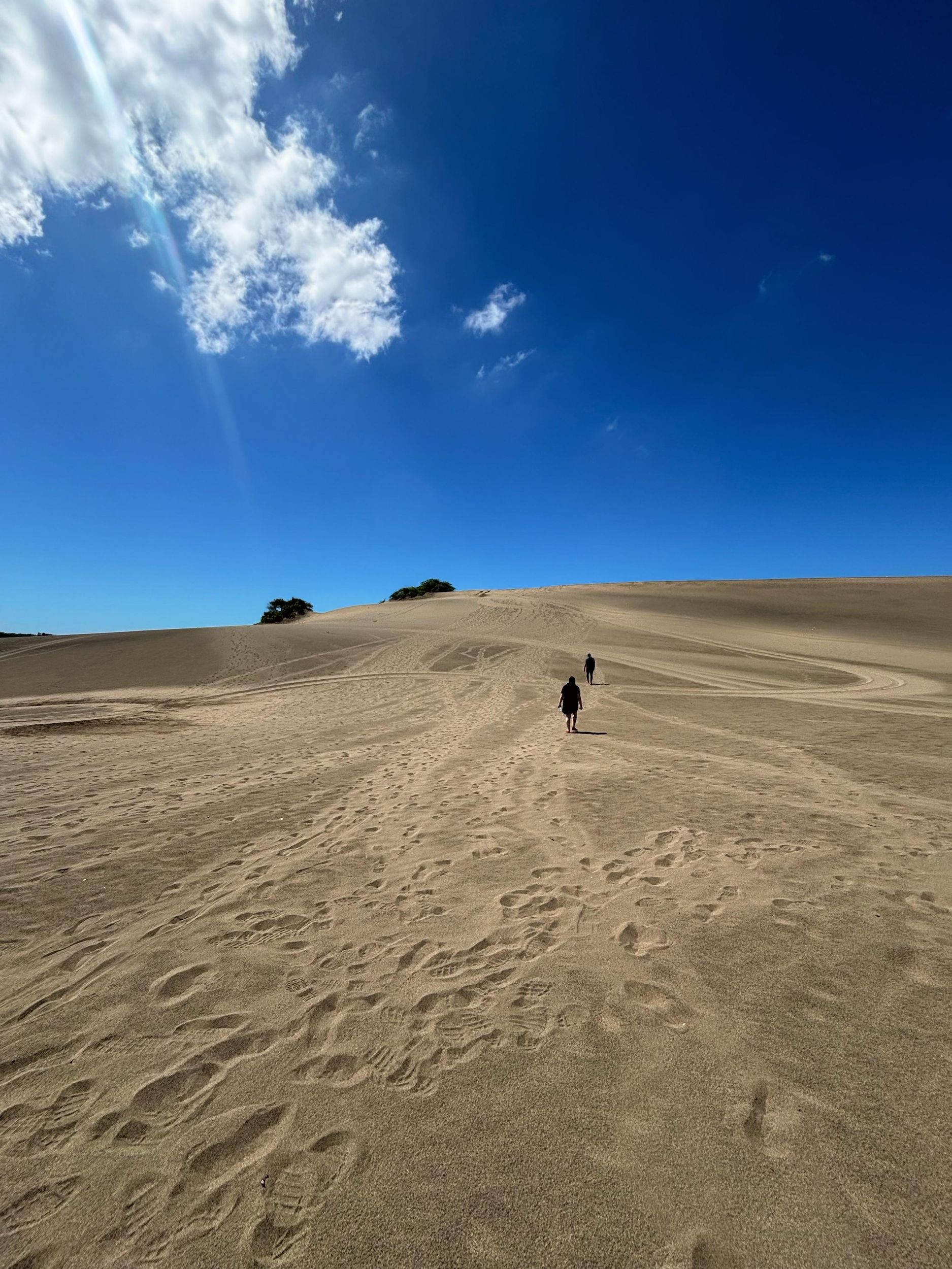 Sand- und Trugbildrouten: Dünen von Baní und Tauchgang im Süden.