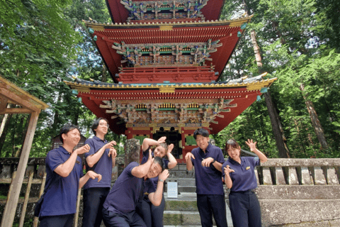 Von Tokio aus: Nikko Tagestour mit Toshogu-Schrein und Wasserfall