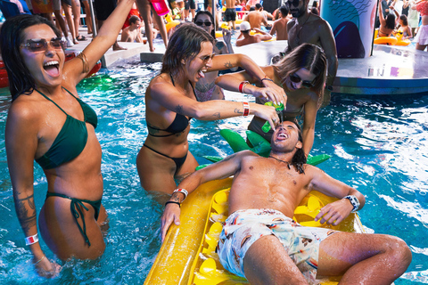 Cancun: Coco Bongo Spring Break Beach Party with Open Bar