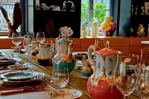 Dresden: Kombiticket Stadtrundgang und Führung im Meißen Store