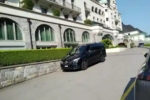 Private Group transfer Interlaken - Zurich Airport