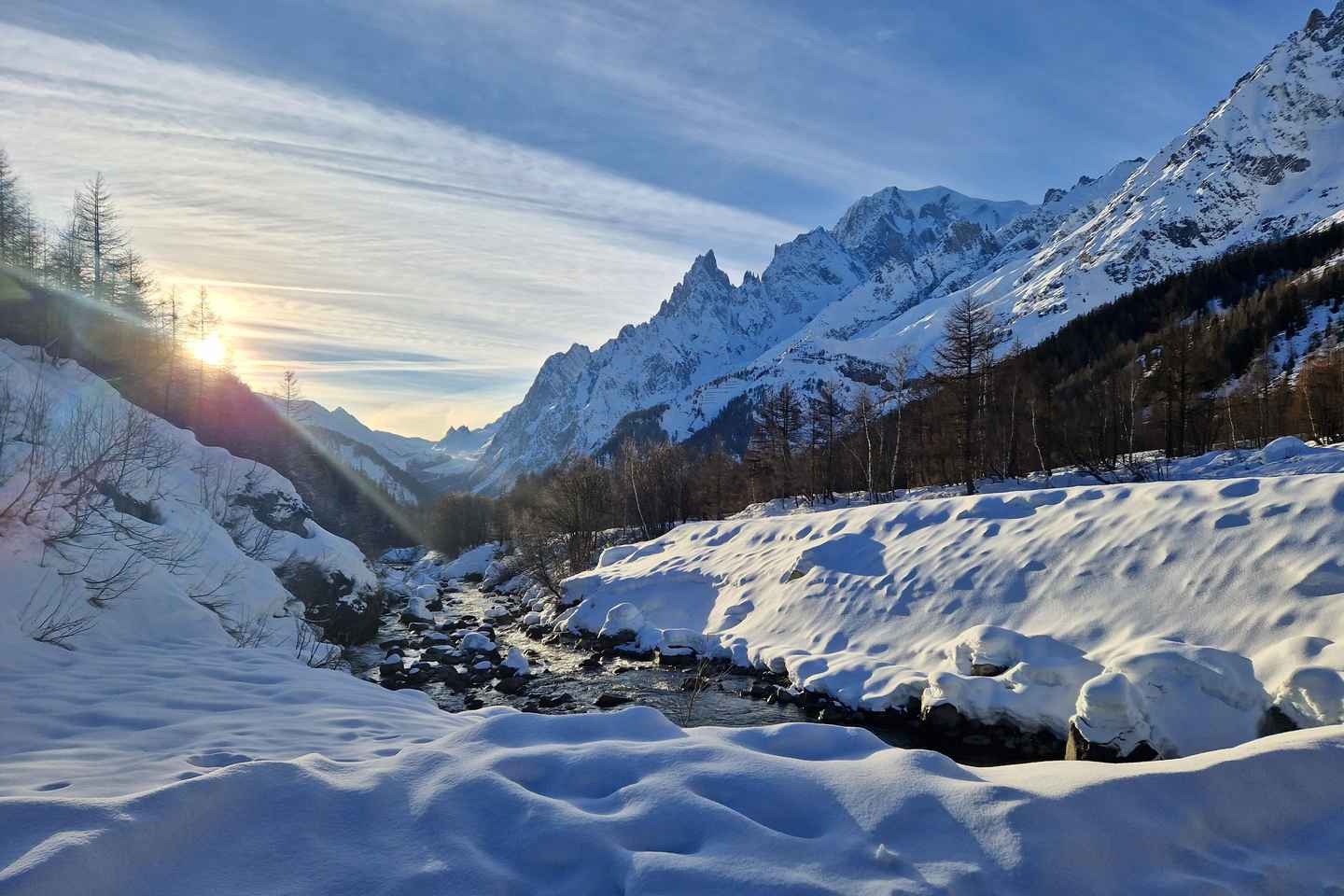 Chamonix Valley - Guided and Private Snowshoe Hike Day - Chamonix Valley – Guided Private Snowshoe Hike Day Trip