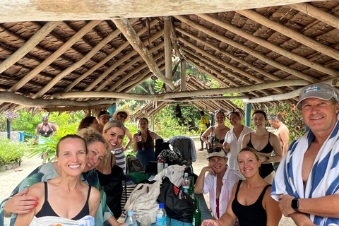 Snorkeling at Hideaway Island Port Vila