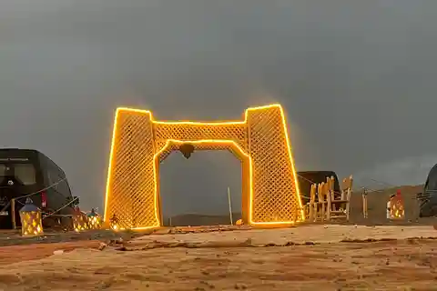 Marrakech: Dinner in the Agafay Desert Sunet with Show
