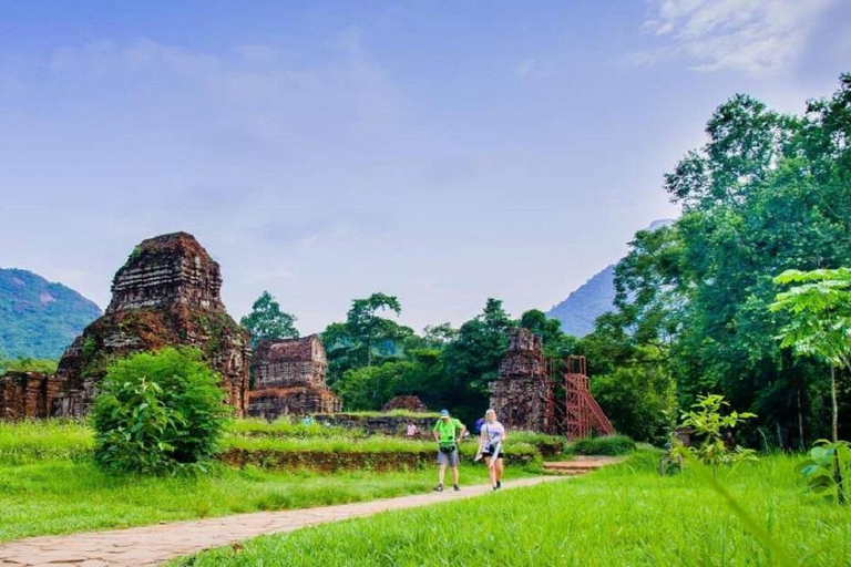 Depuis Hoi An : Excursion d'une journée aux Monts de Marbre et au Sanctuaire de My Son