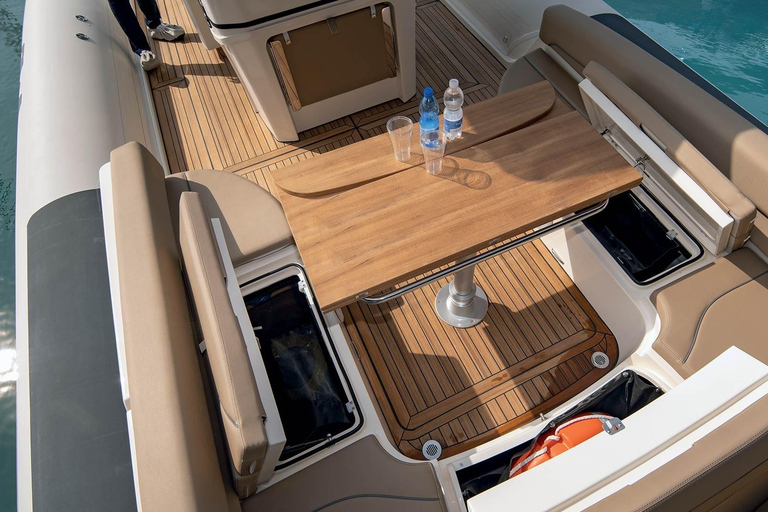 La Maddalena Archipelago: Exclusive tour in a luxury rubber dinghy. La Maddalena Archipelago: EXCLUSIVE tour in a luxury dinghy.