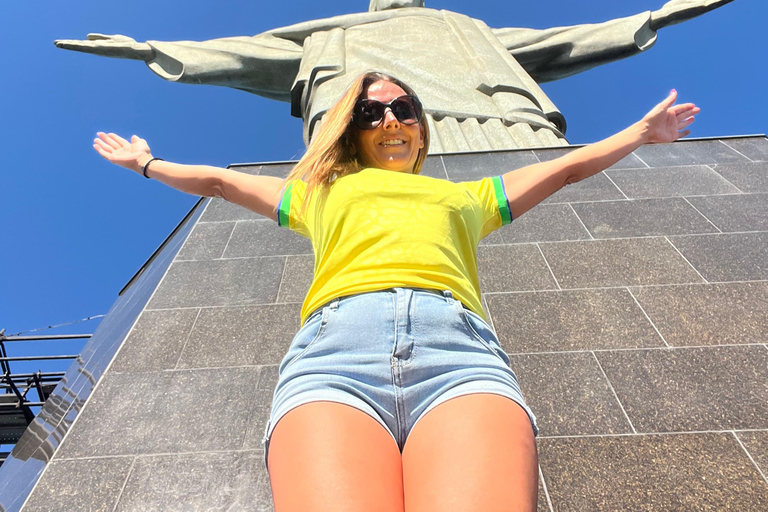 Sunrise (Dona Marta) + Christ the Redeemer + Sugarloaf Tour