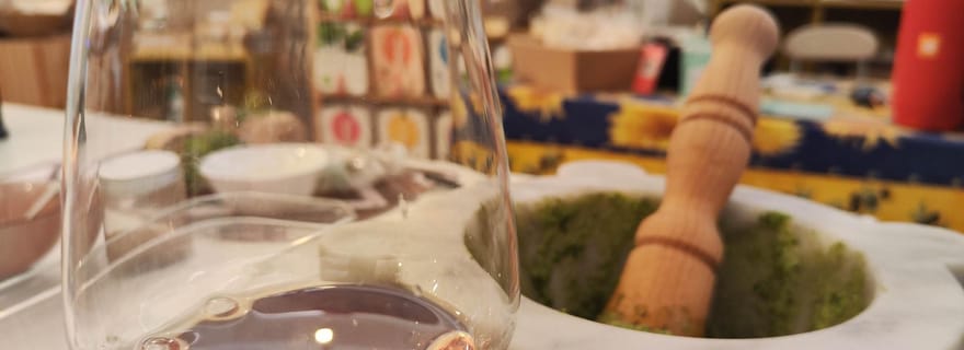 Gênes : dégustation de vin avec pesto et focaccia près de la maison de Christophe Colomb