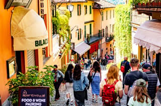 Von Mailand: Comer See, Bellagio und Lugano mit Bootsfahrt