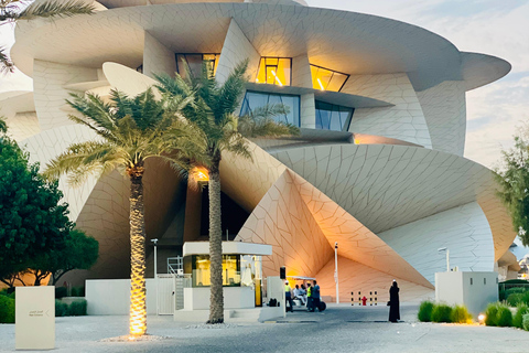 PRIVATE DOHA STADTFÜHRUNG FÜR FAMILIEN, PAARE UND KLEINE GRUPPENPrivate Stadtführung durch Doha für Familien, Paare und kleine Gruppen