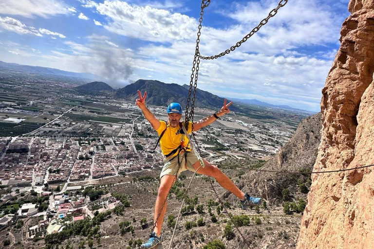 Alicante: subida a la vía ferrata RedovanK2 (sección familiar)