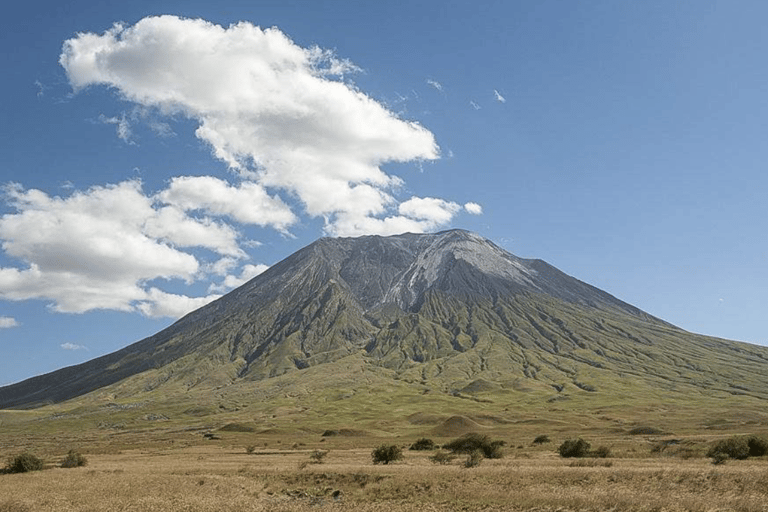 Arusha: Lake Natron 3-Day Tour with Maasai Village Visit
