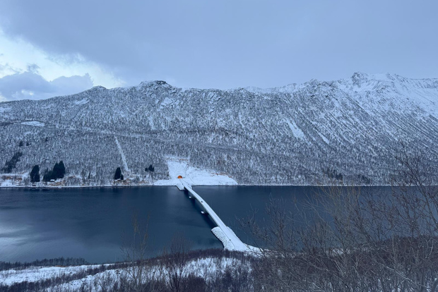 Tour privato dei fiordi e dei villaggi dell'isola di Senja con snack