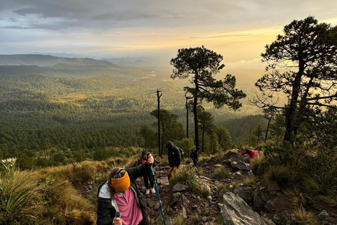 Nasce o sol nas alturas: Pico del Águila. Cidade do México.