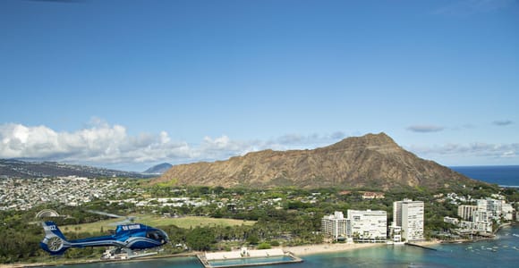 Honolulu: Blue Skies of Oahu Helicopter Tour