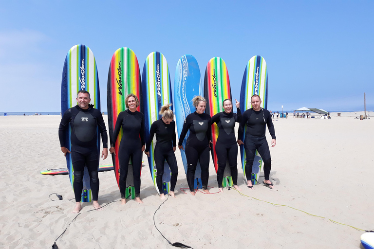 Santa Monica: Surfboard and Wetsuit Rental