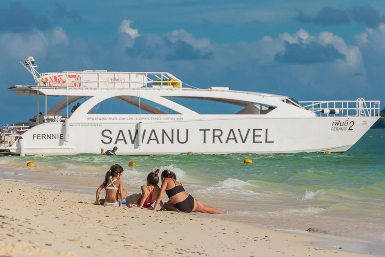 Phuket: Phi Phi ,Maya & Khai Luxury Power Catamaran Day Tour