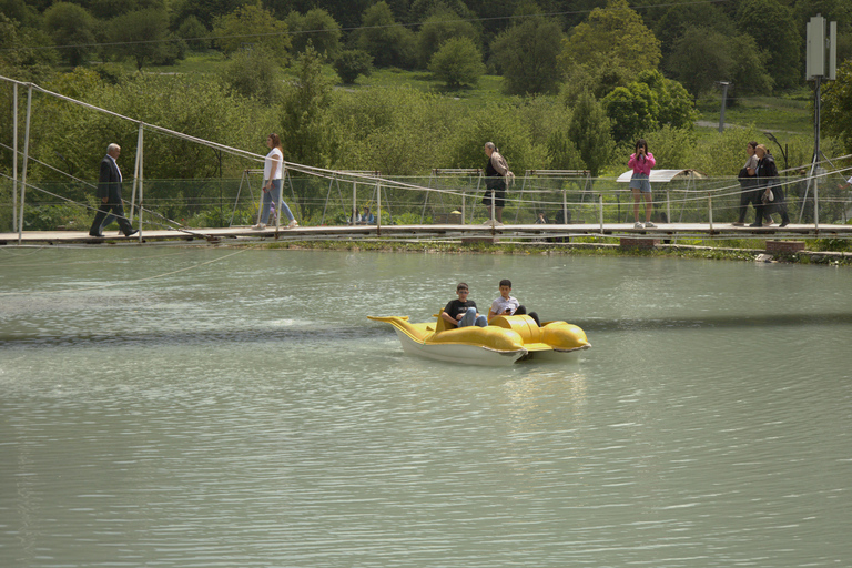 From Baku: Shaki Tour with Professional Photos