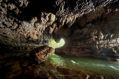 Puerto Rico: Tanama River Tubing & Cave Adventure in Arecibo