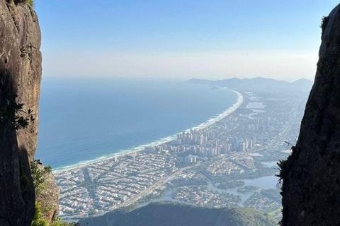 Rio de Janeiro: Guided Hike on Pedra da Gávea with Safety