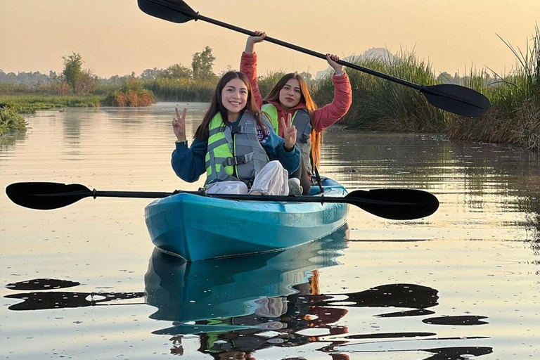 Xochimilco: Kajakutflykt och salamanderskådning