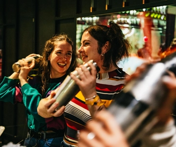 Amsterdam: Bols Cocktail Experience en Cocktail Workshop