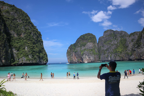 Krabi: Phi Phi-öarna och Mayabukten - Följ med på tur med motorbåtUpphämtning och avlämning: Krabi stad, Klong Muang, Tubkaek-stranden