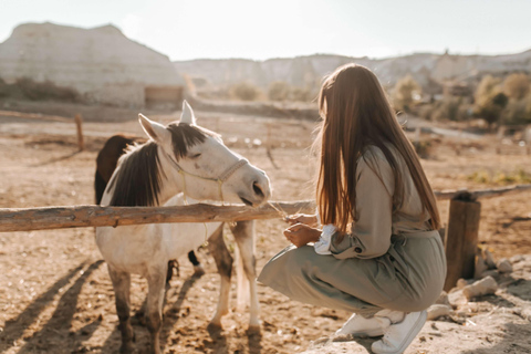 Excursión de 2 horas a caballo al atardecer (Valle Rojo y Rosa)