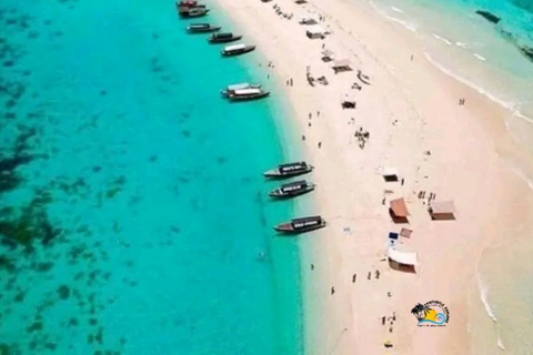 Zanzibar: wyspa więzienna i piaszczysta ławica Nakupenda z lunchemOpłata za wstęp na wyspę więzienną nie jest wliczona w cenę