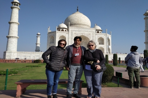 Agra: Visita guiada al Taj MahalExcursión con Comida en Hotel de 5 Estrellas, Entrada al Monumento Guía Local