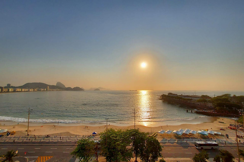 Tour Puesta de Sol en Arpoador: Historia de Copacabana e Impresionante Puesta de Sol