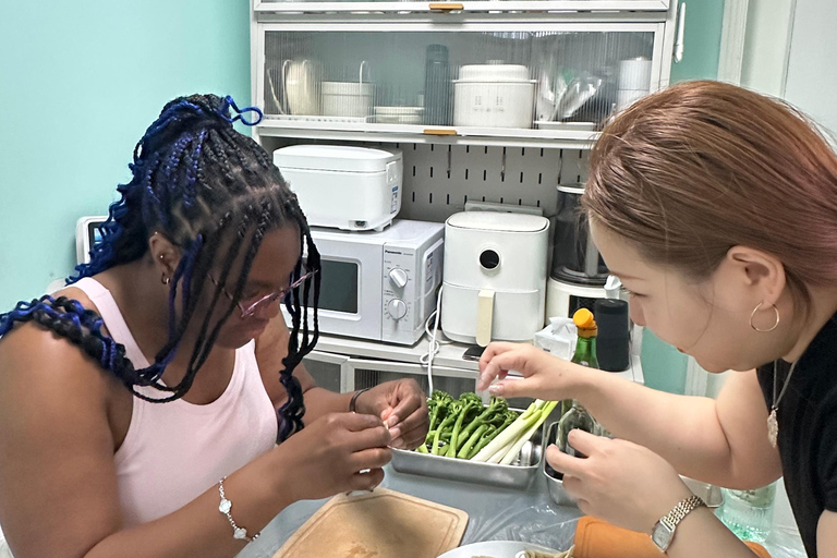 Real Taste of Home: Cook with a Local